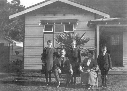 George and Eva Cone at Waitohi and family - Elma, Pearl and Rex