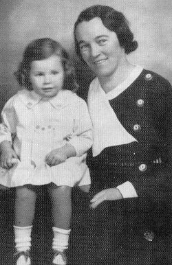 Elsie Breckon and daughter Barbara