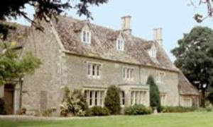 Weston Cottage, situated 7 miles from Burford