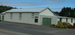 Te Puna Road view of Te Puna Memorial Hall